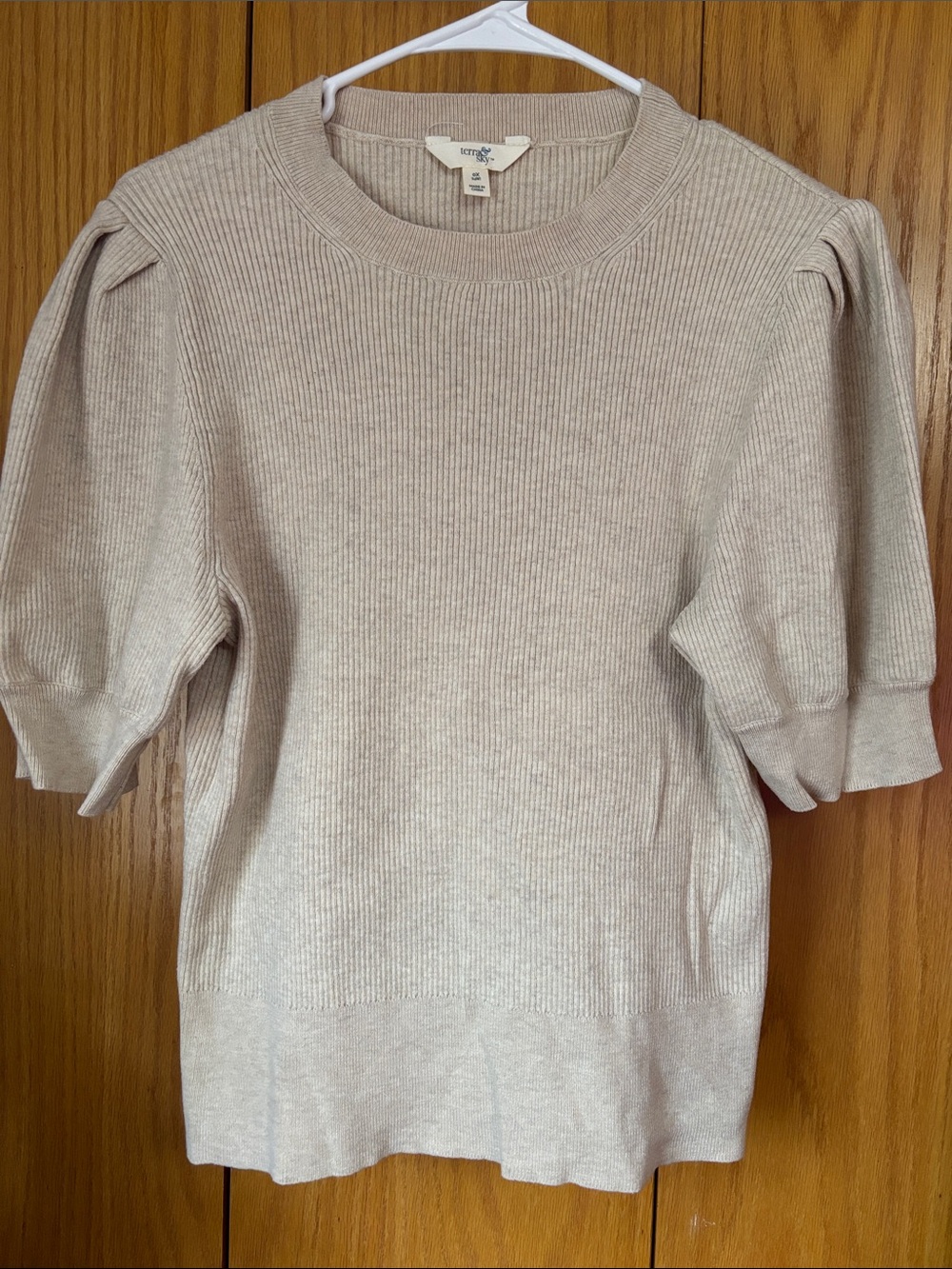 Terra & Sky Neutral Ribbed Puff Sleeve Top in Beige